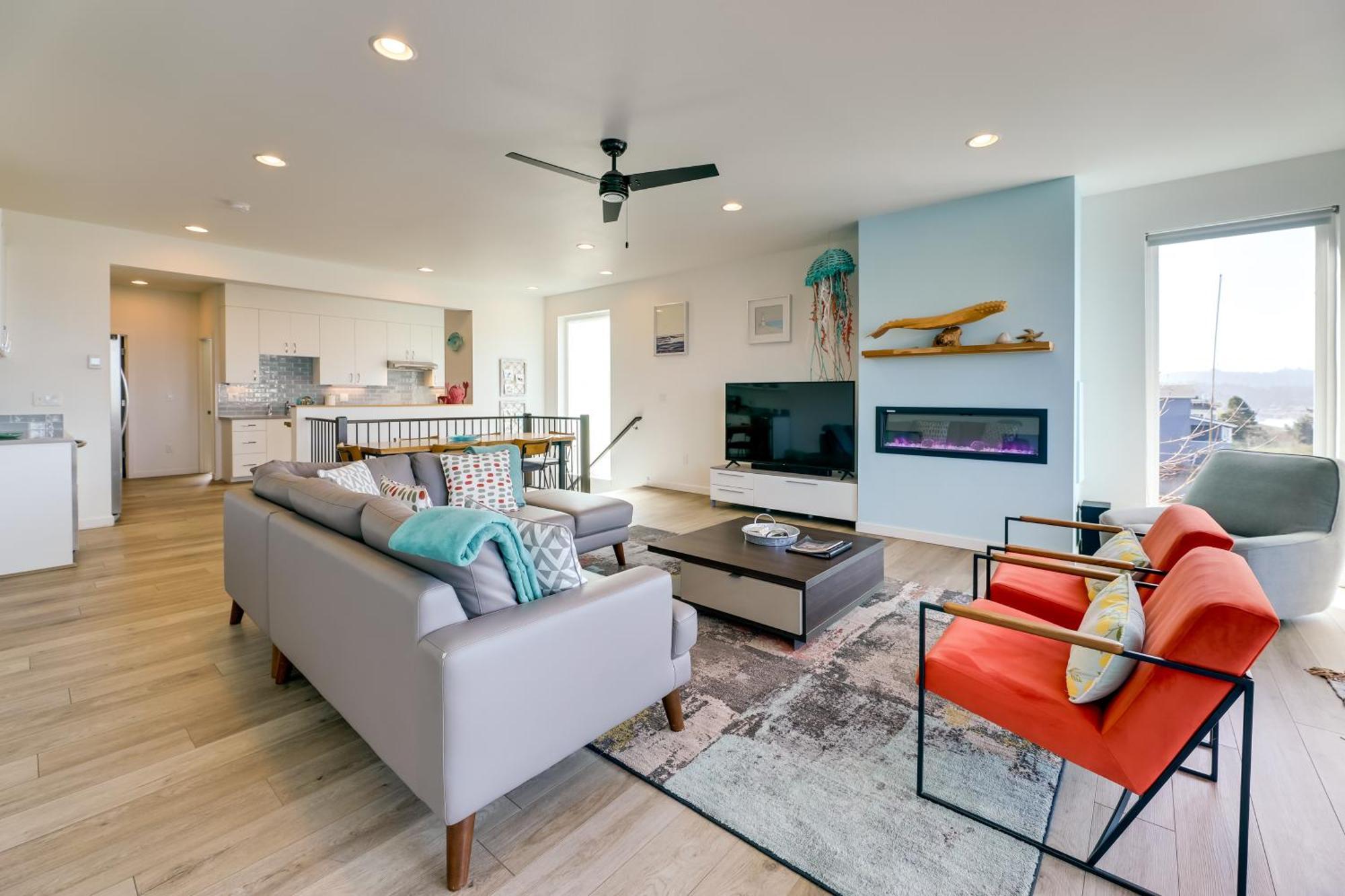 Scenic Depoe Bay Townhome With Deck Less Than 1 Mi To Parks! Екстер'єр фото